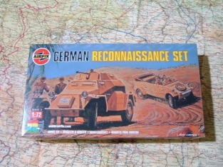 Airfix A02312  Sd.Kfz 222 met Type 82 Kubelwagen